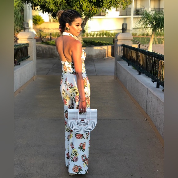 Guess floral jumpsuit in size XS - Picture 4 of 4